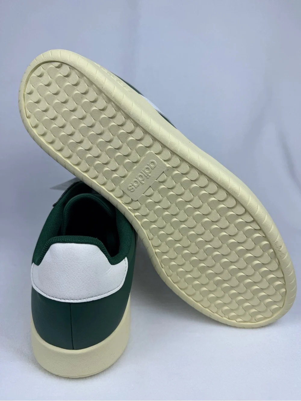 Adidas Barreda Green White Low Top Sneakers Men's Size 12 New with Box